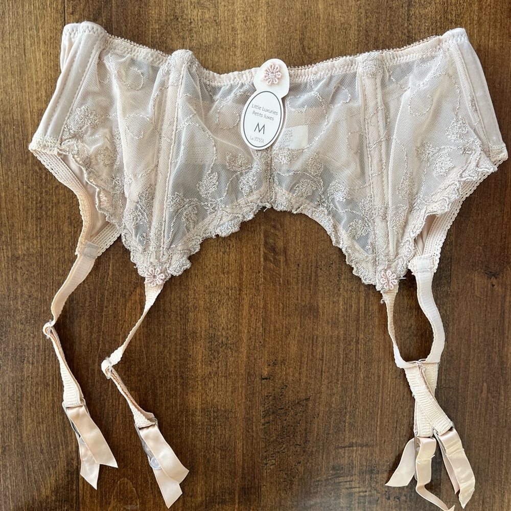 NWT La Senza garter, M